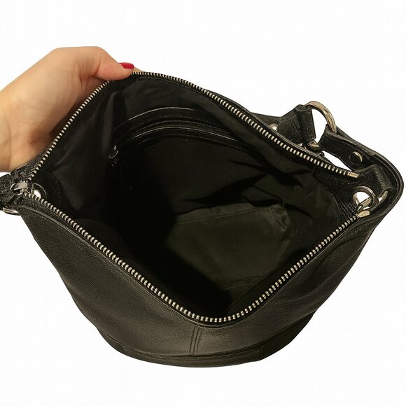 Calvin Klein Black Pebbled Leather Shoulder Bag – Good Condition - Picture 6 of 6